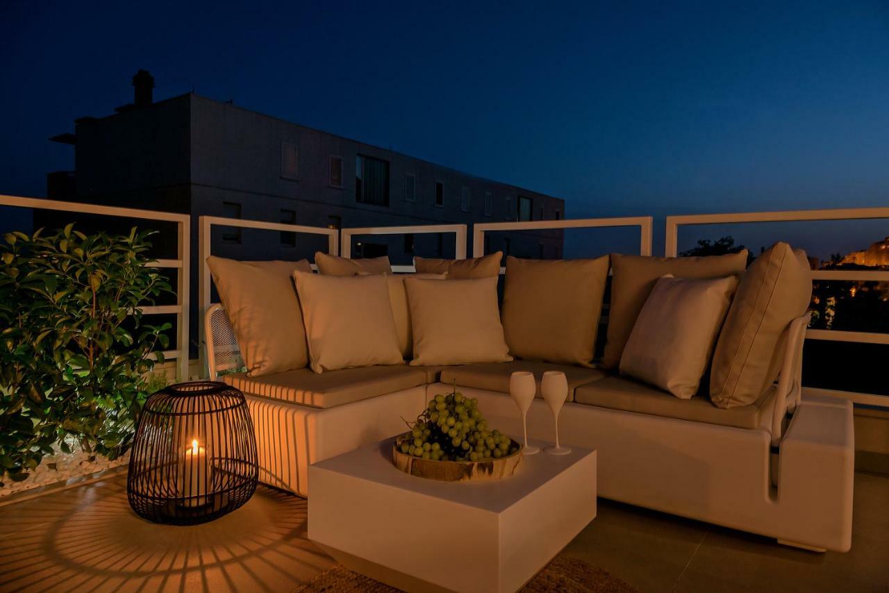 The Pleasurist - Apartment With Private Heated Pool And Terrace Split Kültér fotó