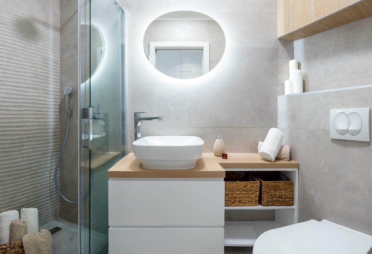 The Pleasurist - Apartment With Private Heated Pool And Terrace Split Kültér fotó