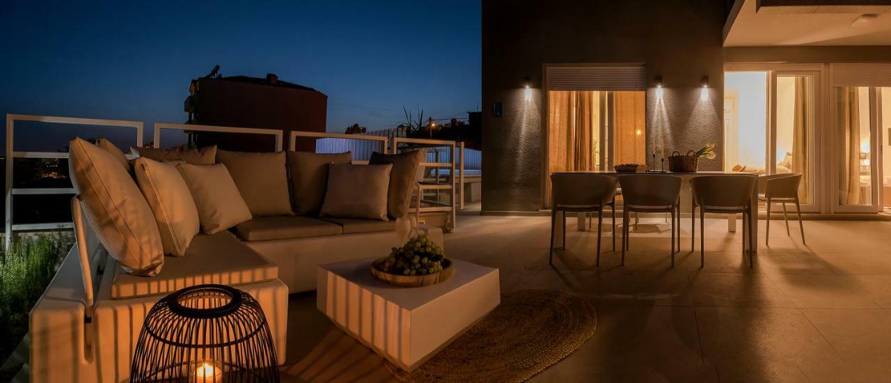 The Pleasurist - Apartment With Private Heated Pool And Terrace Split Kültér fotó